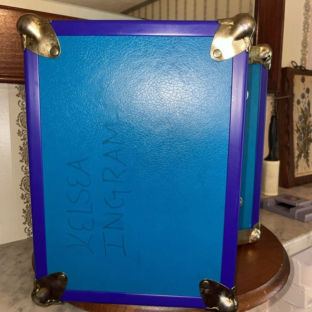 Vintage‎ Medium Size Hard Side Trunk | Metal Latch & Corners | 12x 8.5 x 9in